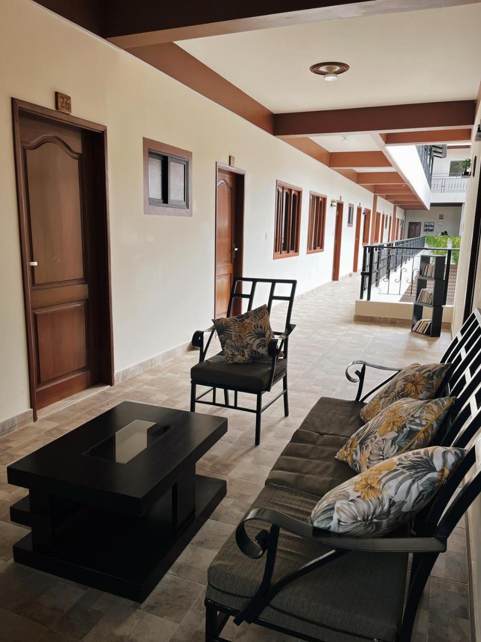 Hostal Dinosaurio Тороторо Экстерьер фото
